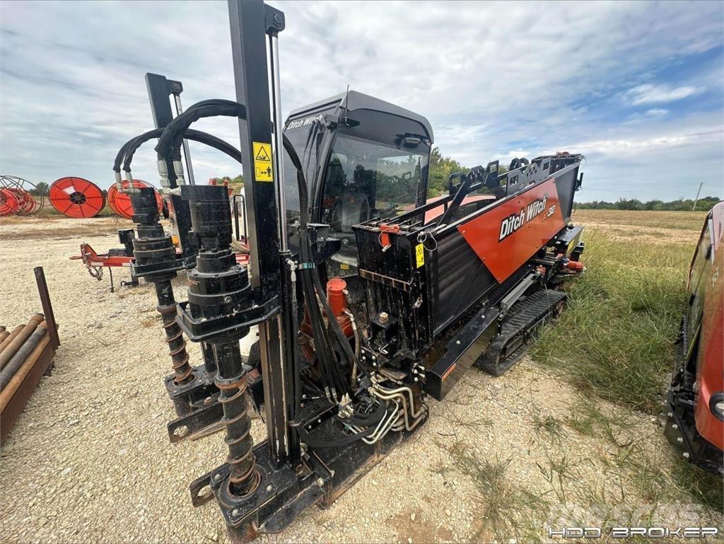 Ditch Witch AT32 Foreuse horizontale
