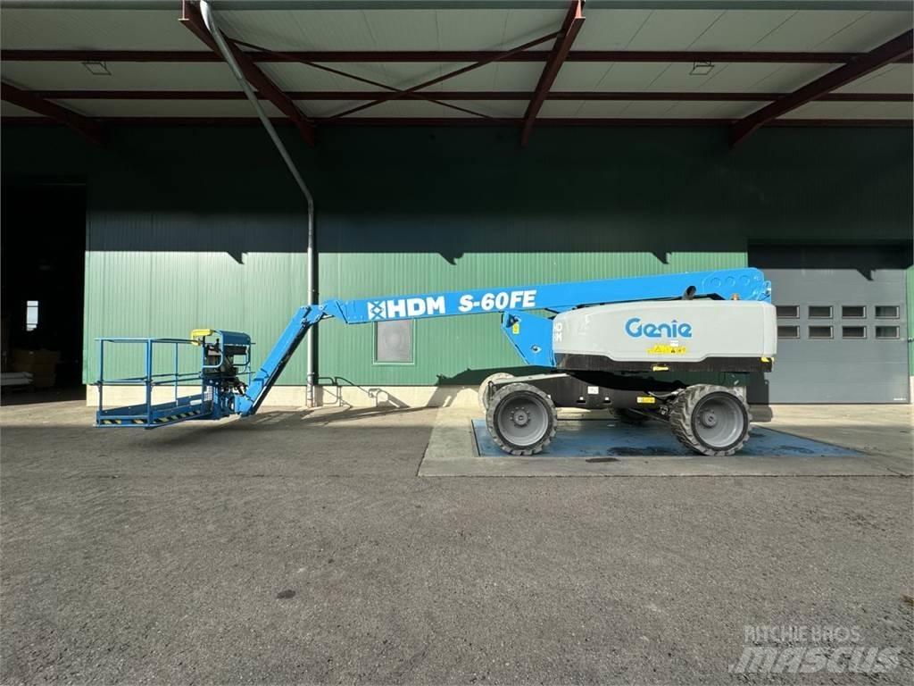 Genie S-60 FE Nacelles articulées