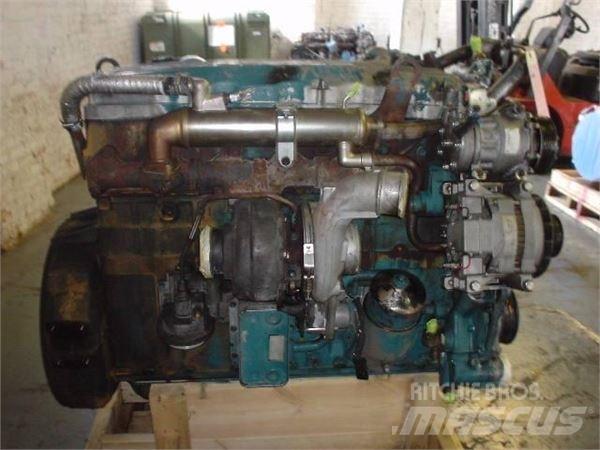 International DT 466E Moteur