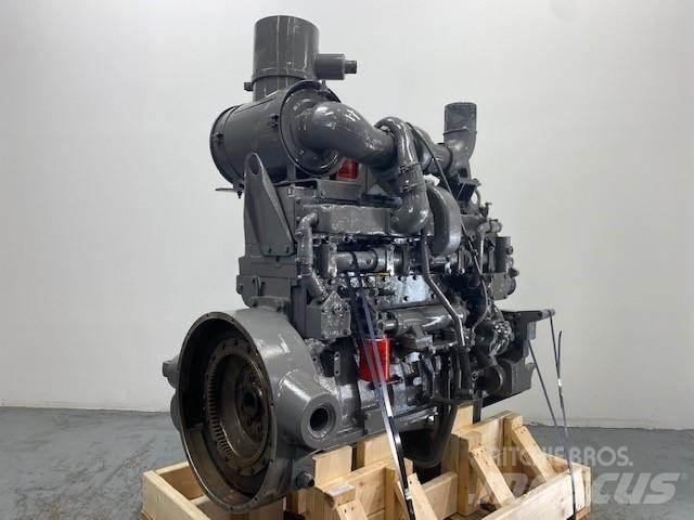 Komatsu M11-C Moteur