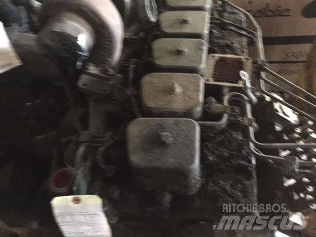 Komatsu SA6D102-1 Moteur