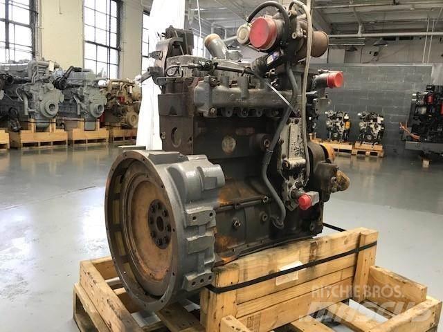Komatsu SAA4D102E-2 Moteur