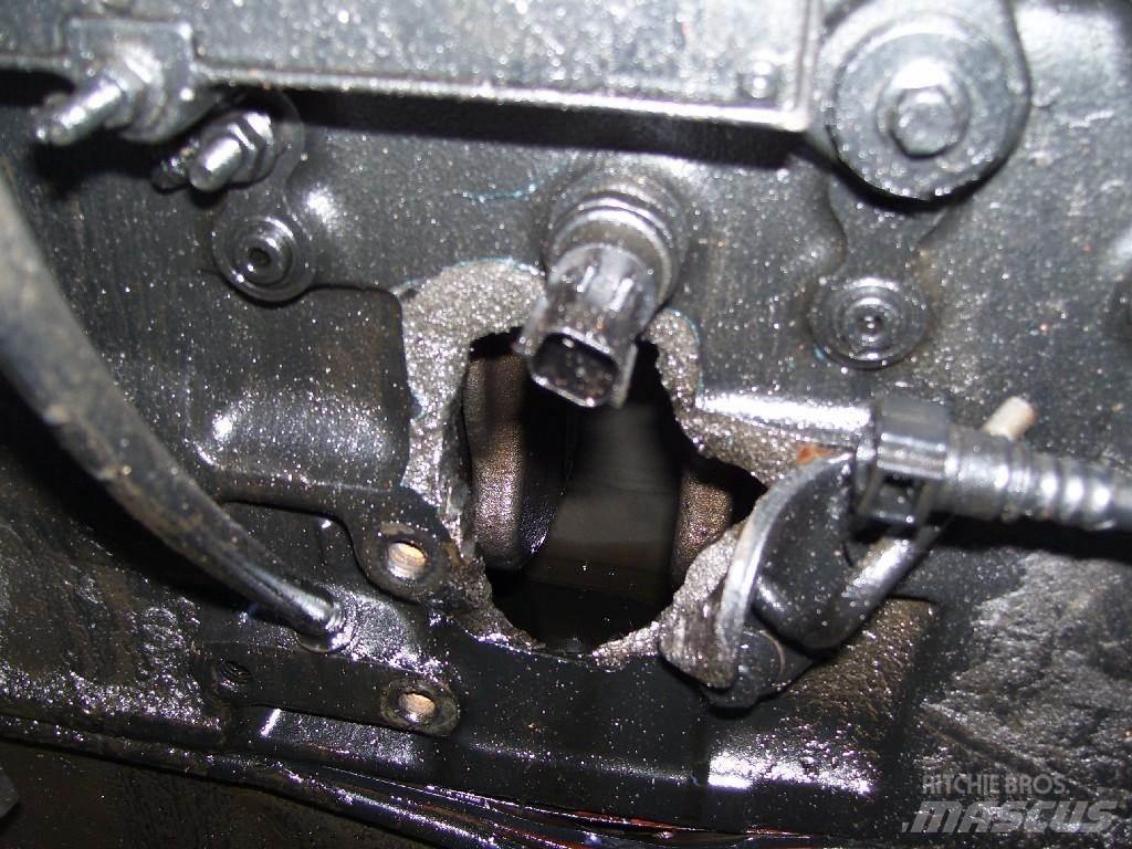 Komatsu SAA6D114E-3 Moteur