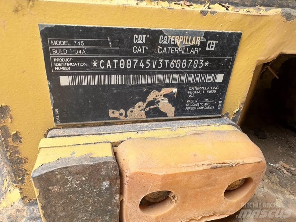 CAT 745 Tombereau articulé