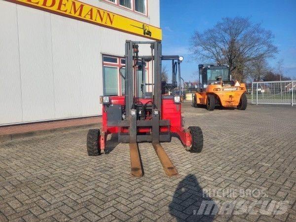 Moffett M4 25.3 Chariot tout terrain