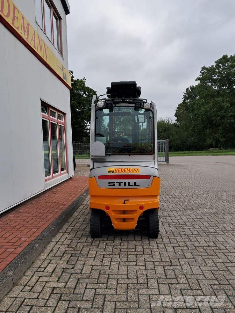 Still RX60-25 Chariots élévateurs électriques