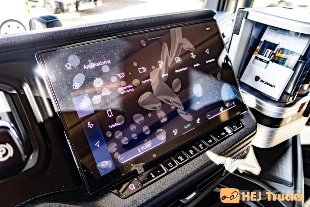 Scania R530 A6x2NB Tracteur routier