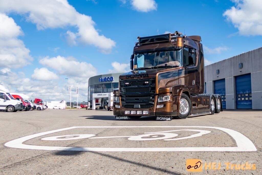 Scania RT520 A6x2NB Tracteur routier