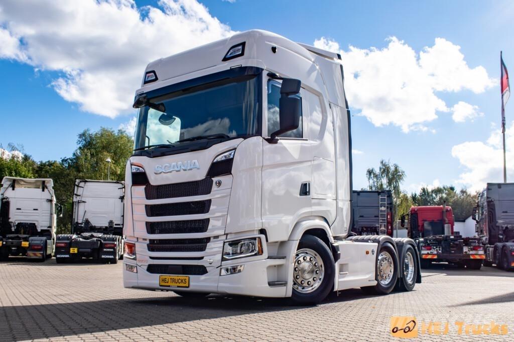Scania S590 A6x2/4NB Tracteur routier