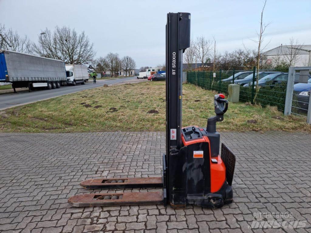 BT SWE120 Gerbeur accompagnant