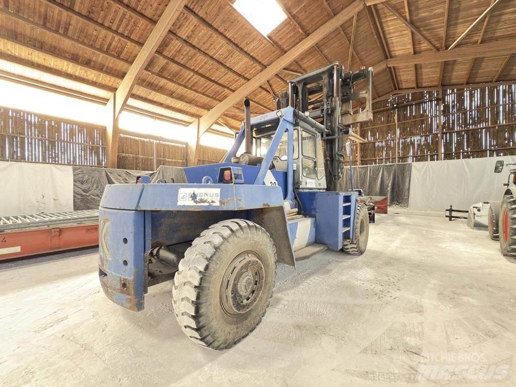 Kalmar DCD28-1200LB Chariots diesel