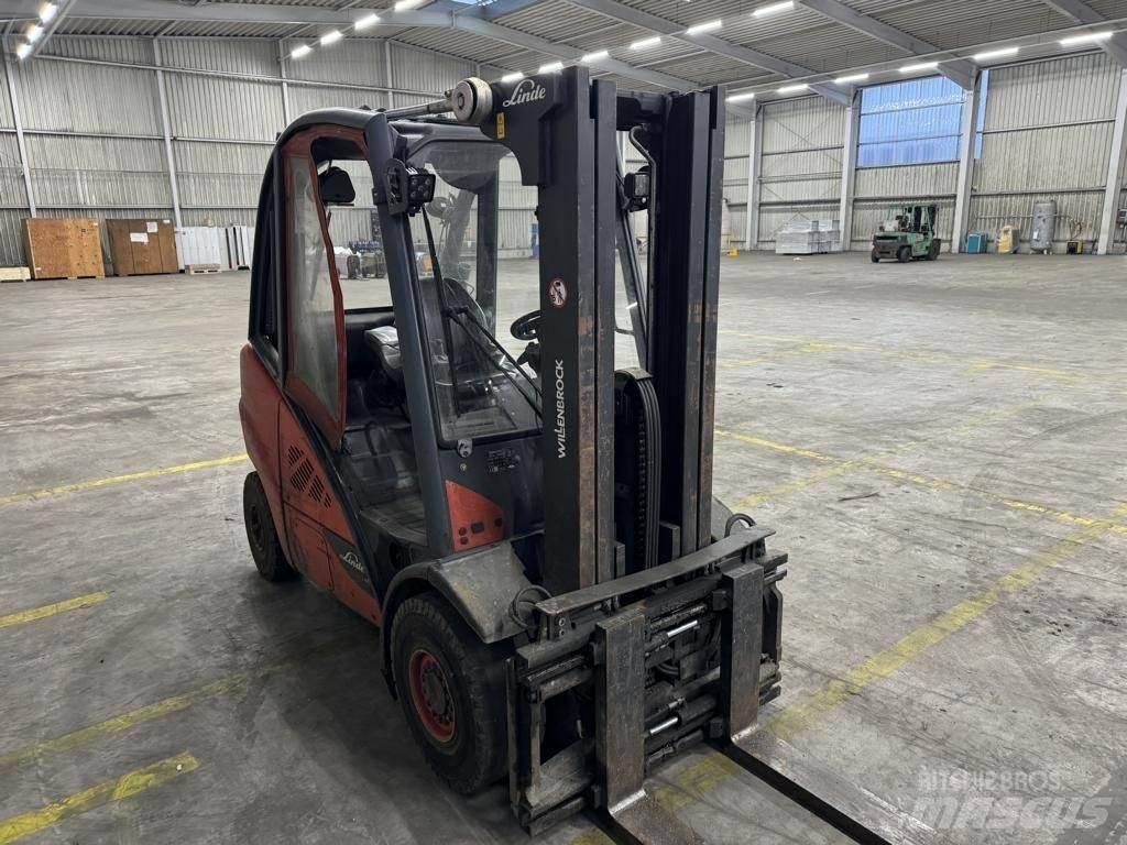 Linde H30D-02 Chariots diesel