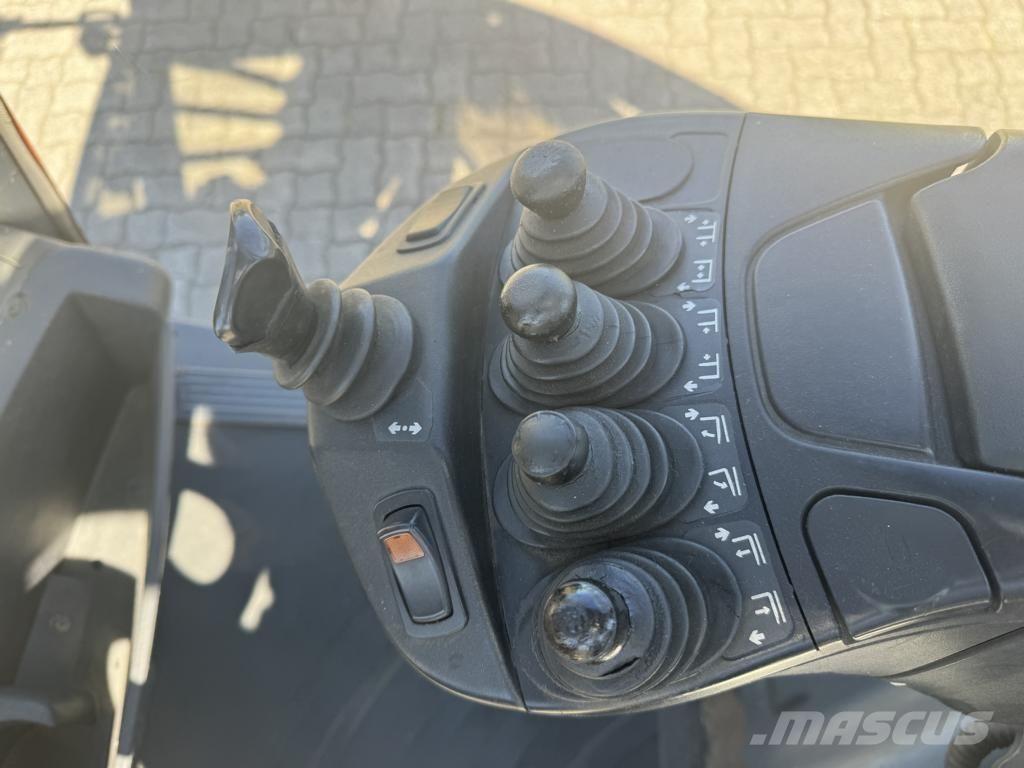 Linde H30D-02 Chariots diesel