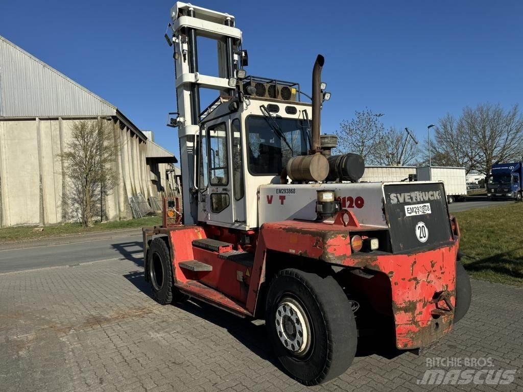 Svetruck 13.6-120-32 Chariots diesel