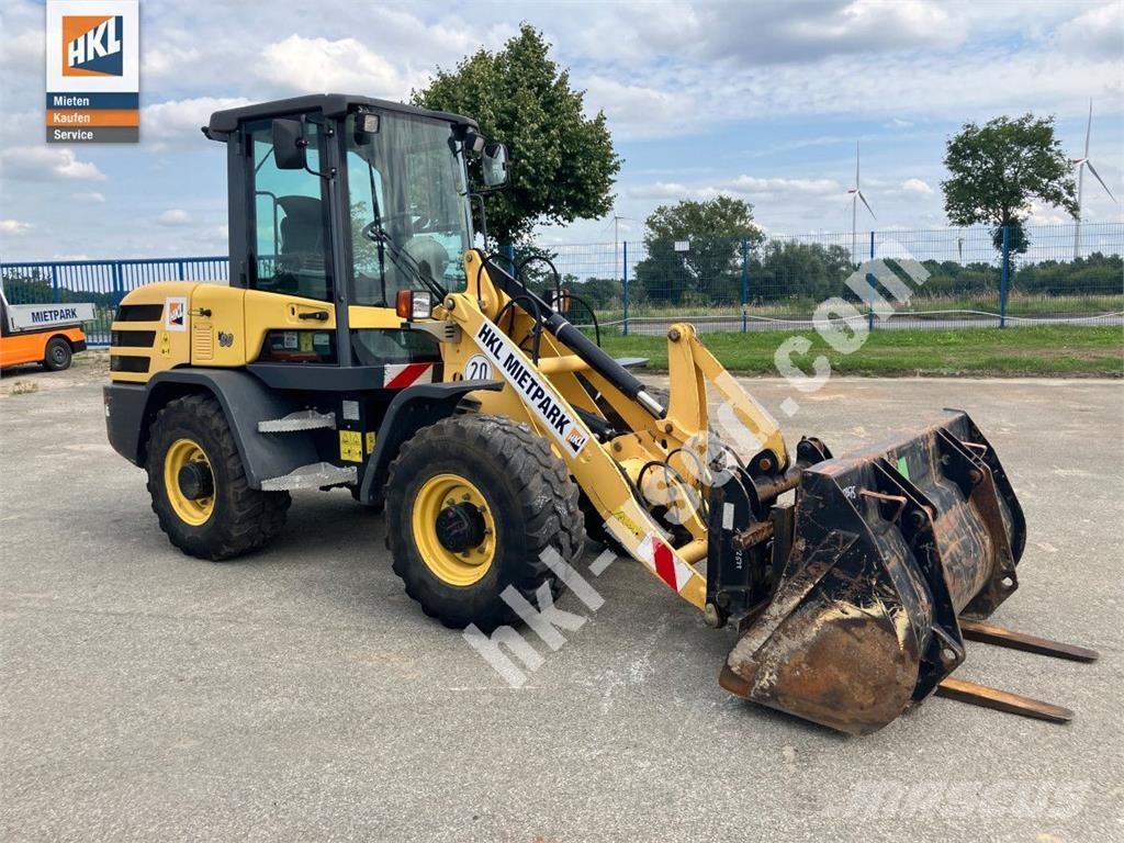 Yanmar V 80 Chargeuse sur pneus