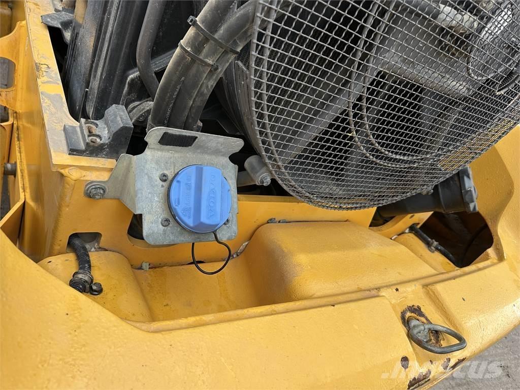 Volvo BM L70H Chargeur frontal, fourche