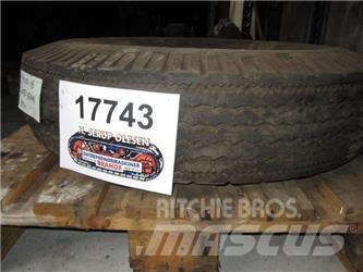  9.00-16 Goodyear dæk - 1 stk. Pneus, roues et jantes