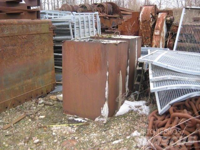  Ballastvægte 4 stk. - 2300 kg Accessoires et pièces pour grue