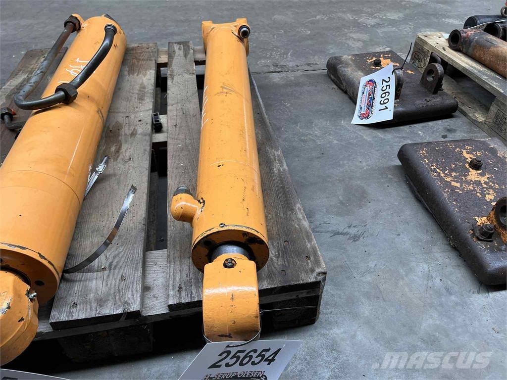 CASE 695SR armcylinder Hydraulique