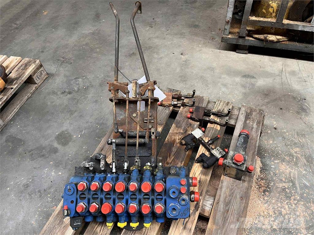 CASE 695SR manøvreventil Hydraulique