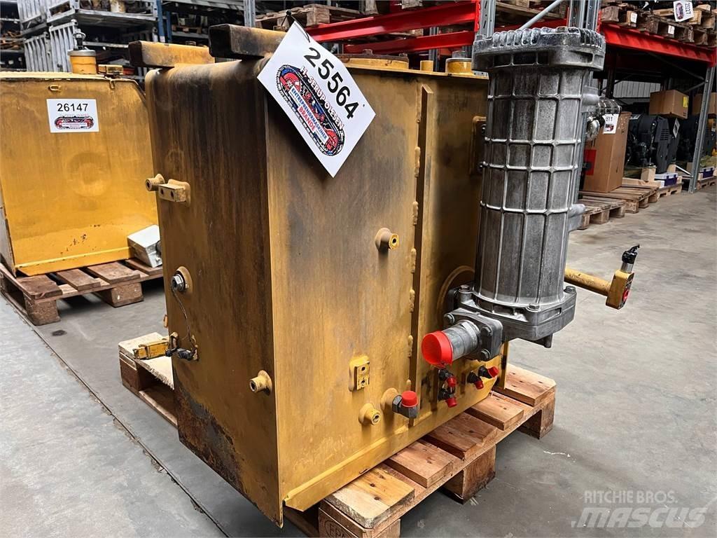 CAT 323D hydrauliktank Hydraulique