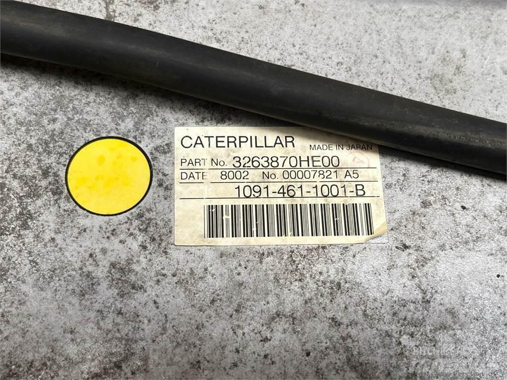 CAT 323D køler Moteur