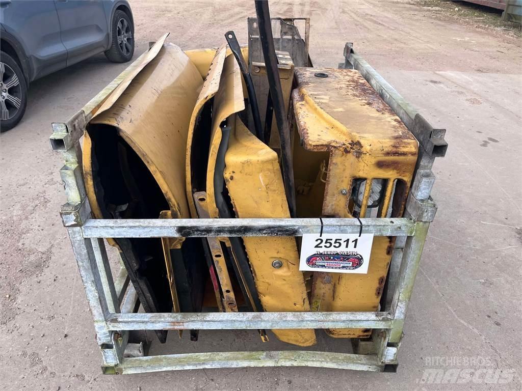 CAT 323D Skærme Autres accessoires