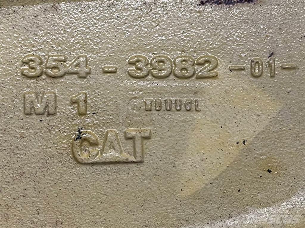 CAT 908M Link Arm 354-3982 Autres accessoires