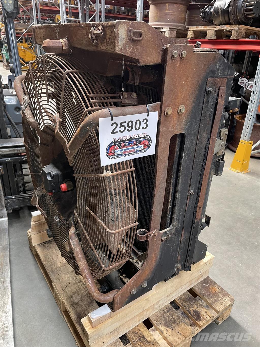 CAT 926GII komplet køler Moteur