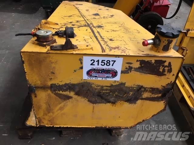  Dieseltank ex. Volvo A30 Autres accessoires