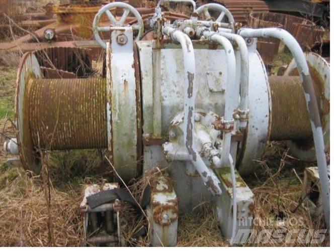  Double drum hydr. winch Palans, treuils et monte-charge