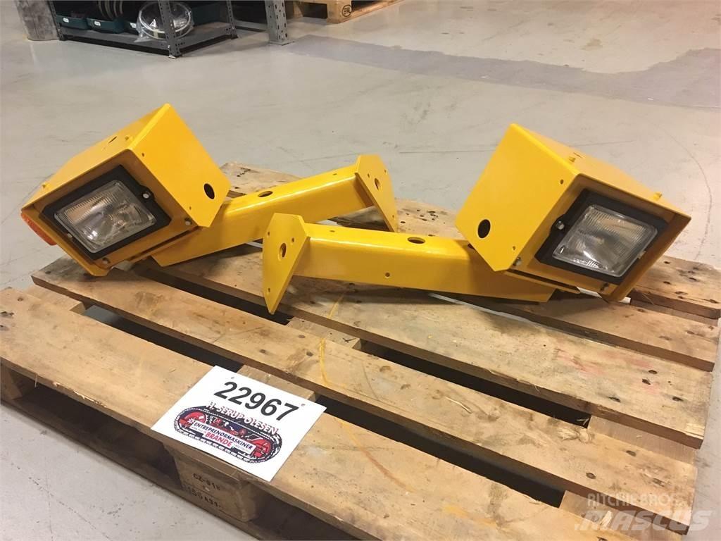  Forlygter Volvo L180E Autres accessoires