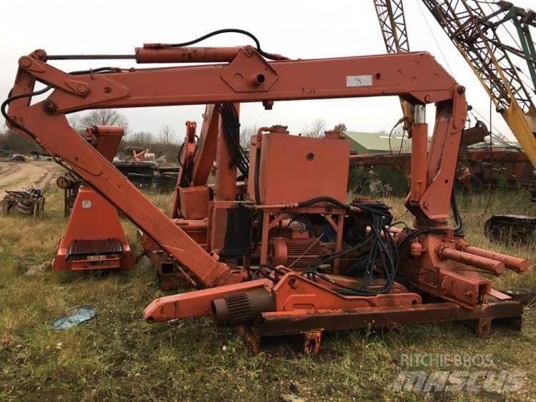 Hiab 670 Grues tout terrain