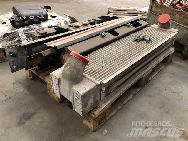  Intercooler ex. Volvo L180E Moteur