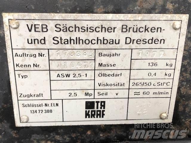 VEB spil - 2,5 T - 2 stk. Palans, treuils et monte-charge