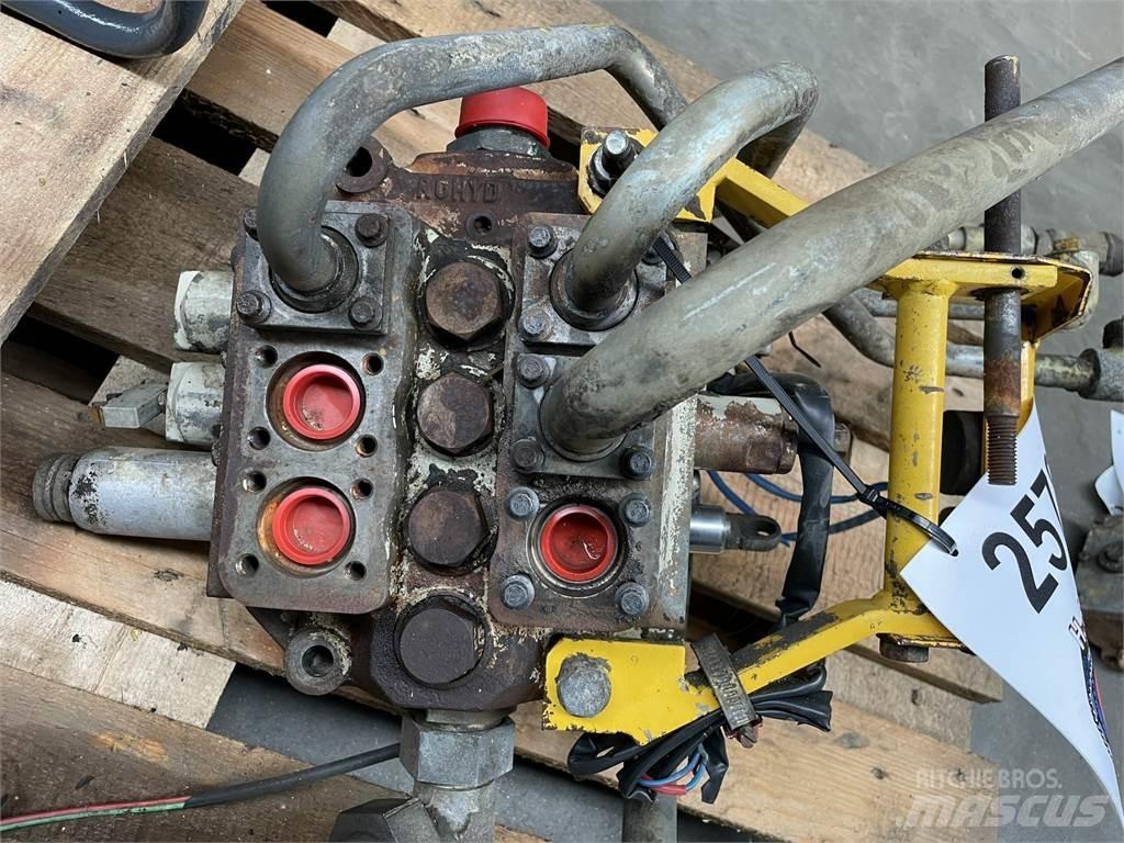 Volvo 4400 hovedventilblok Hydraulique