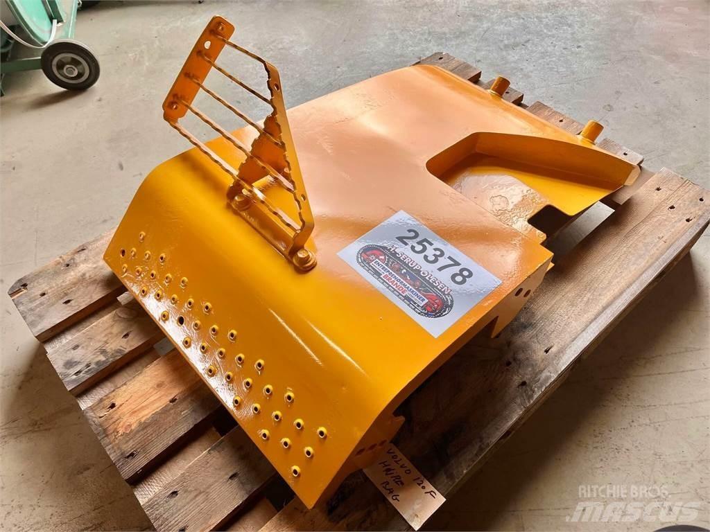 Volvo L120F bagskærm Autres accessoires