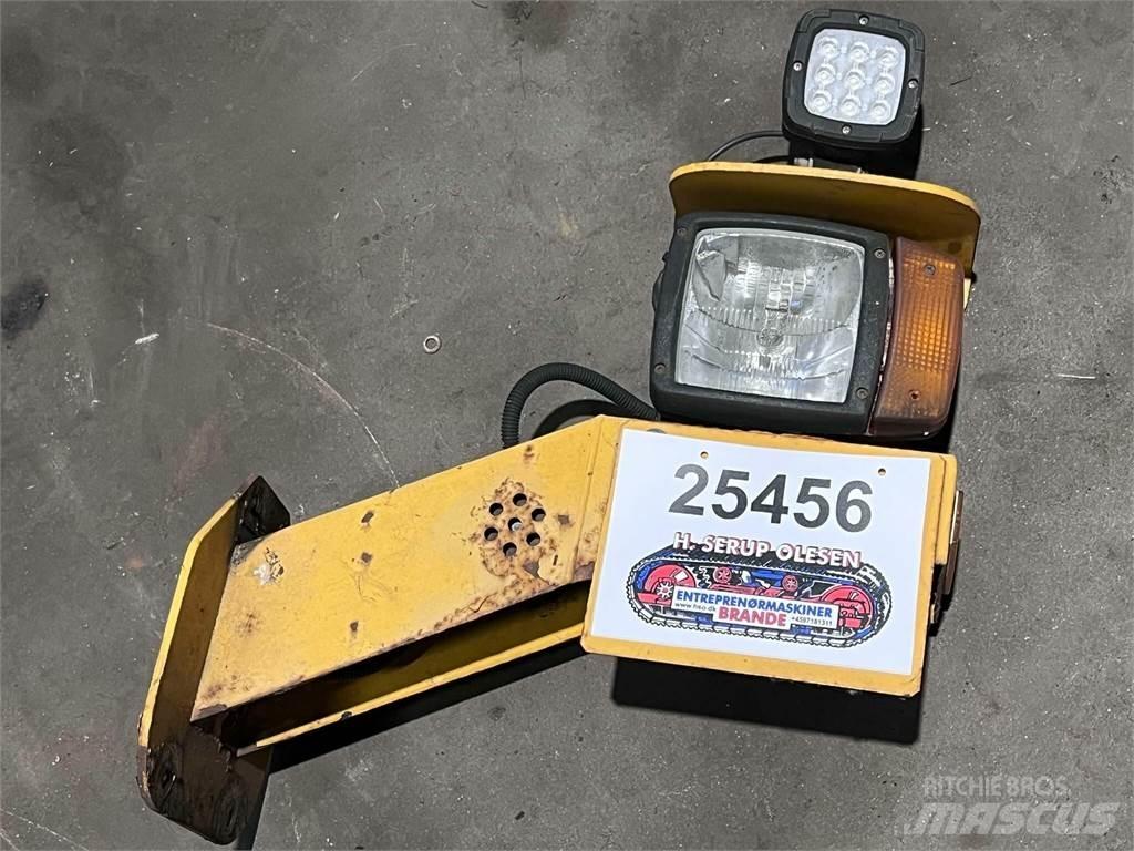 Volvo L120F frontlygte Electronique