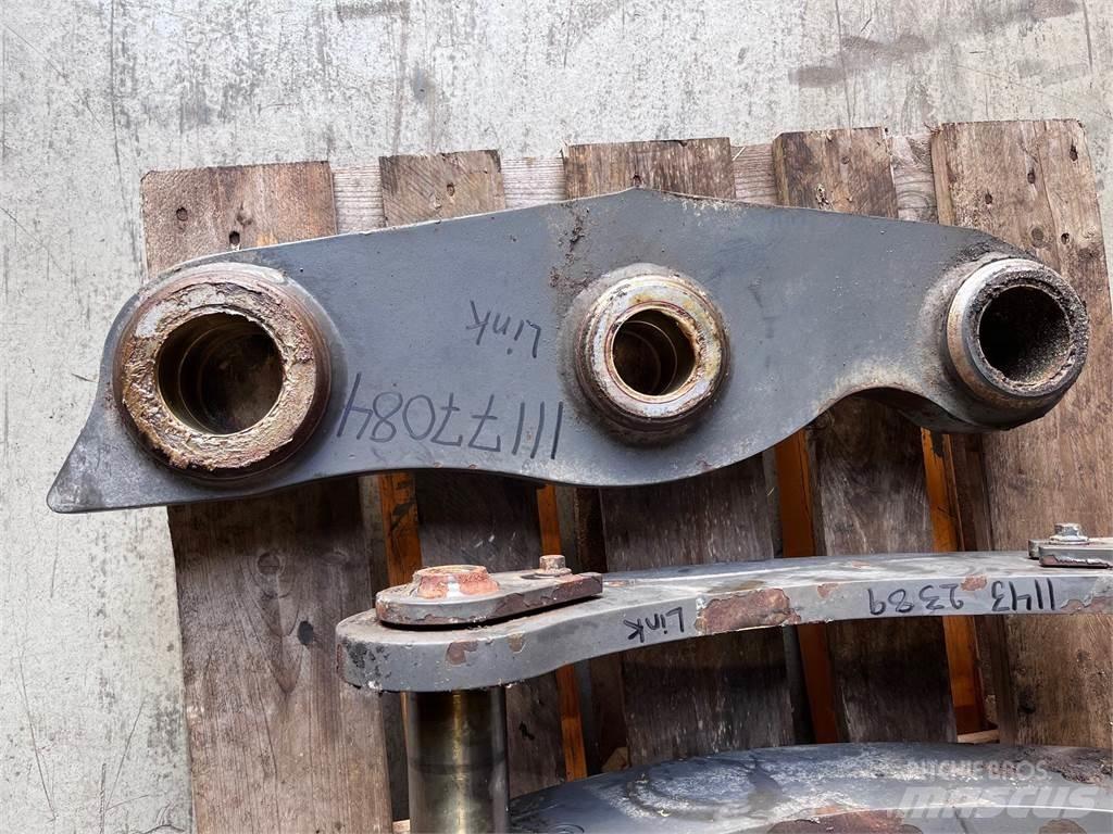 Volvo L60H Link Arm Autres accessoires