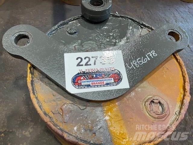 Volvo L90B Link Arm Autres accessoires