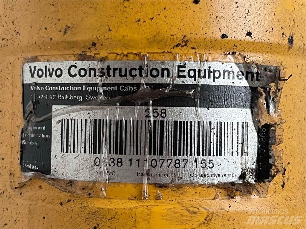 Volvo L90E styrecylinder Hydraulique