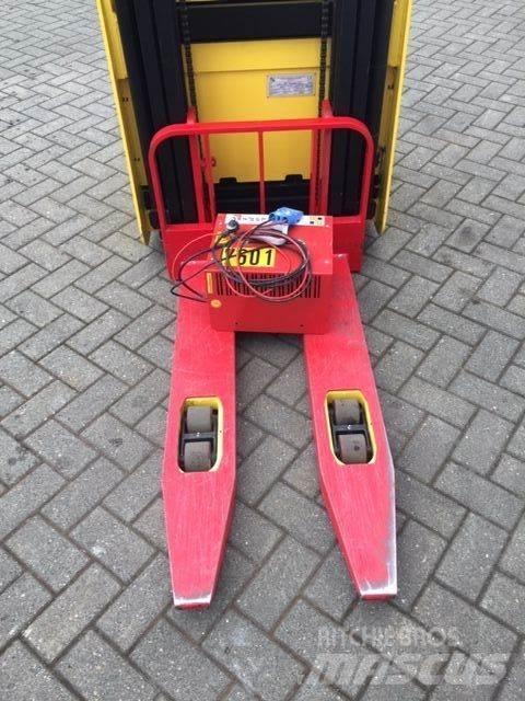 Hyster S1.5S Gerbeur accompagnant