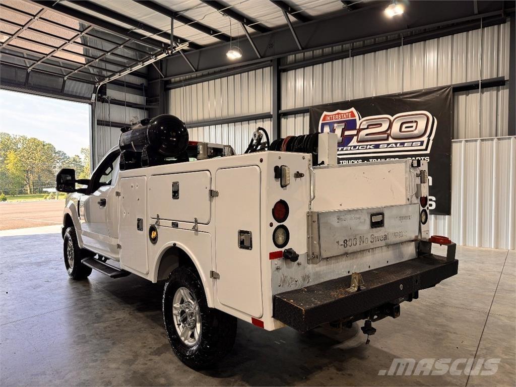Ford F-250 Camions et véhicules municipaux