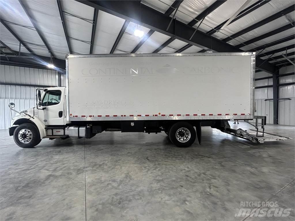 Freightliner M2 Camion Fourgon