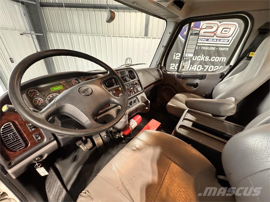 Freightliner M2 Châssis cabine