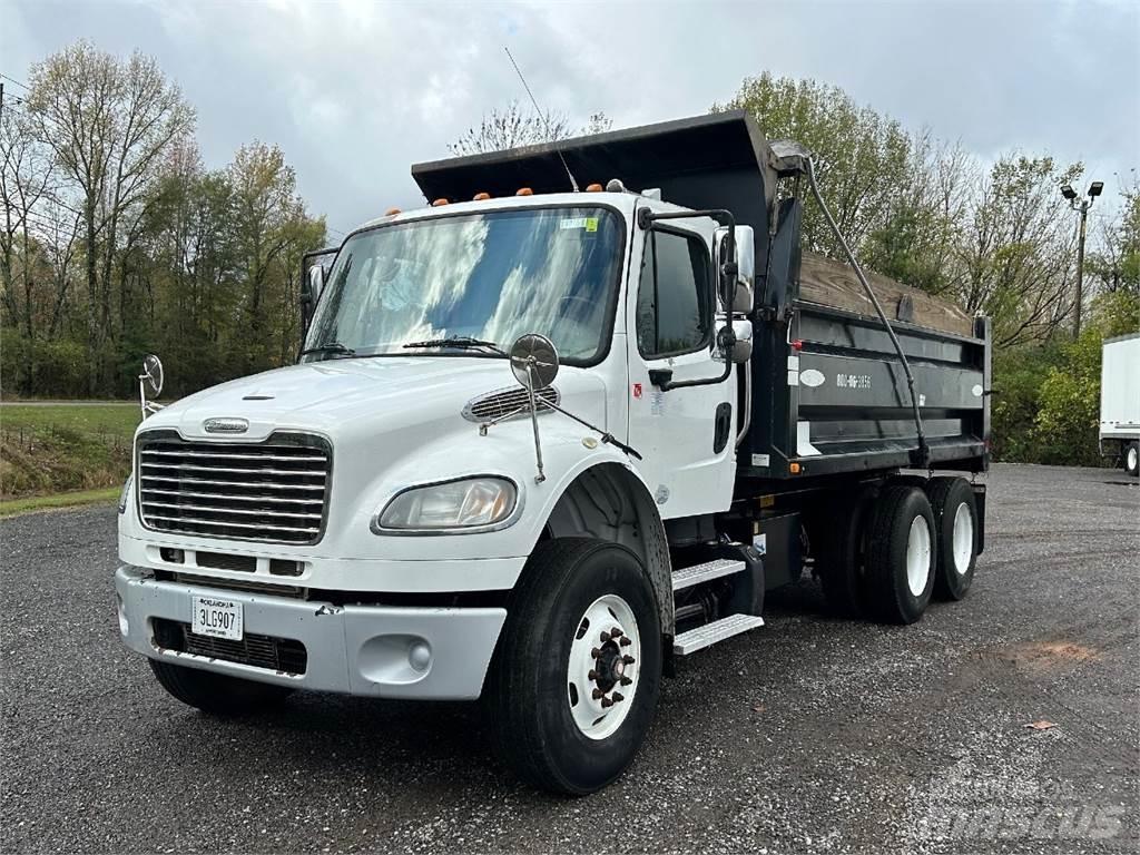 Freightliner M2 106 Camion benne