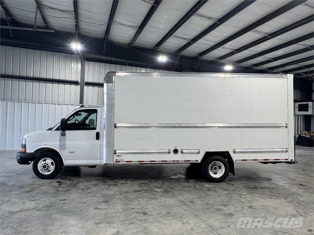 GMC G33903 Camion Fourgon
