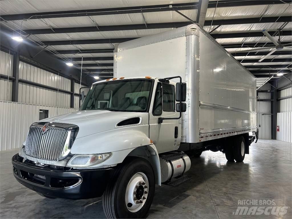 International 4300 Camion Fourgon
