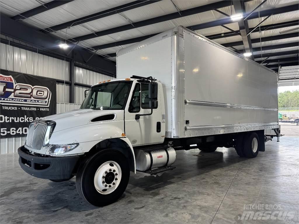 International 4300 Camion Fourgon