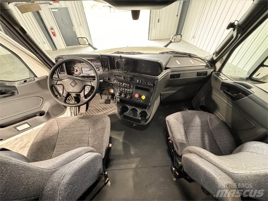 International LT625 Tracteur routier